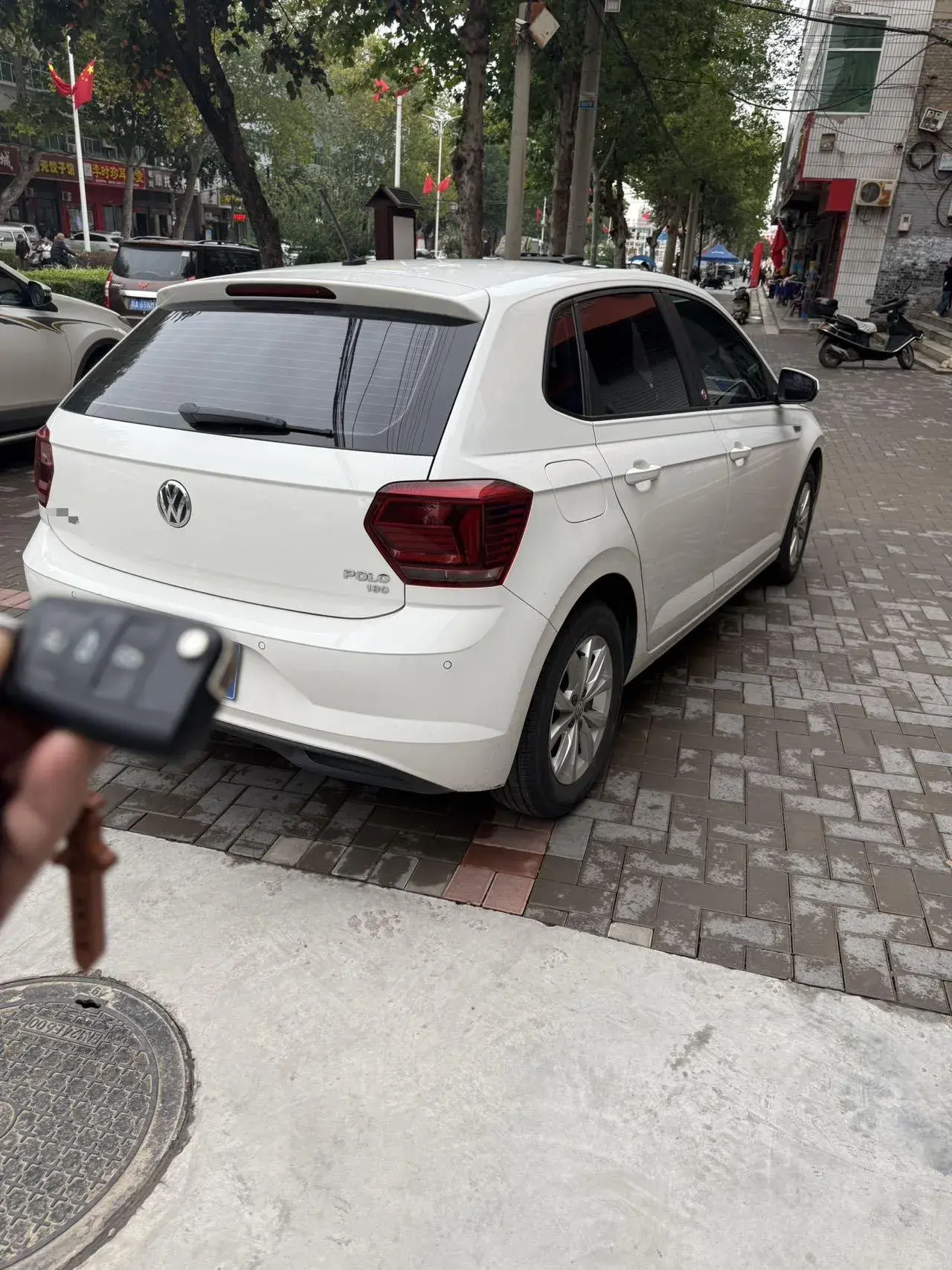 2019 VOLKSWAGEN POLO thumbnail 3