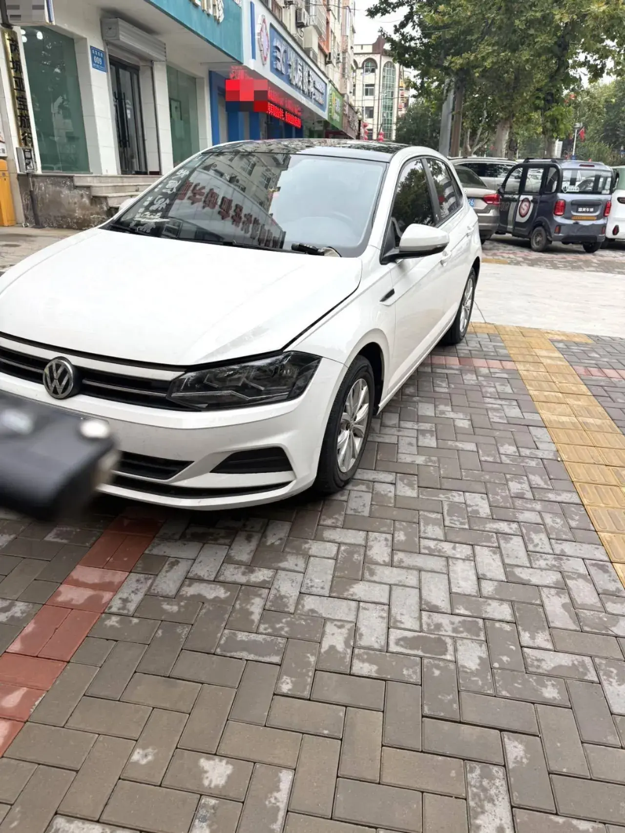 2019 VOLKSWAGEN POLO view 1