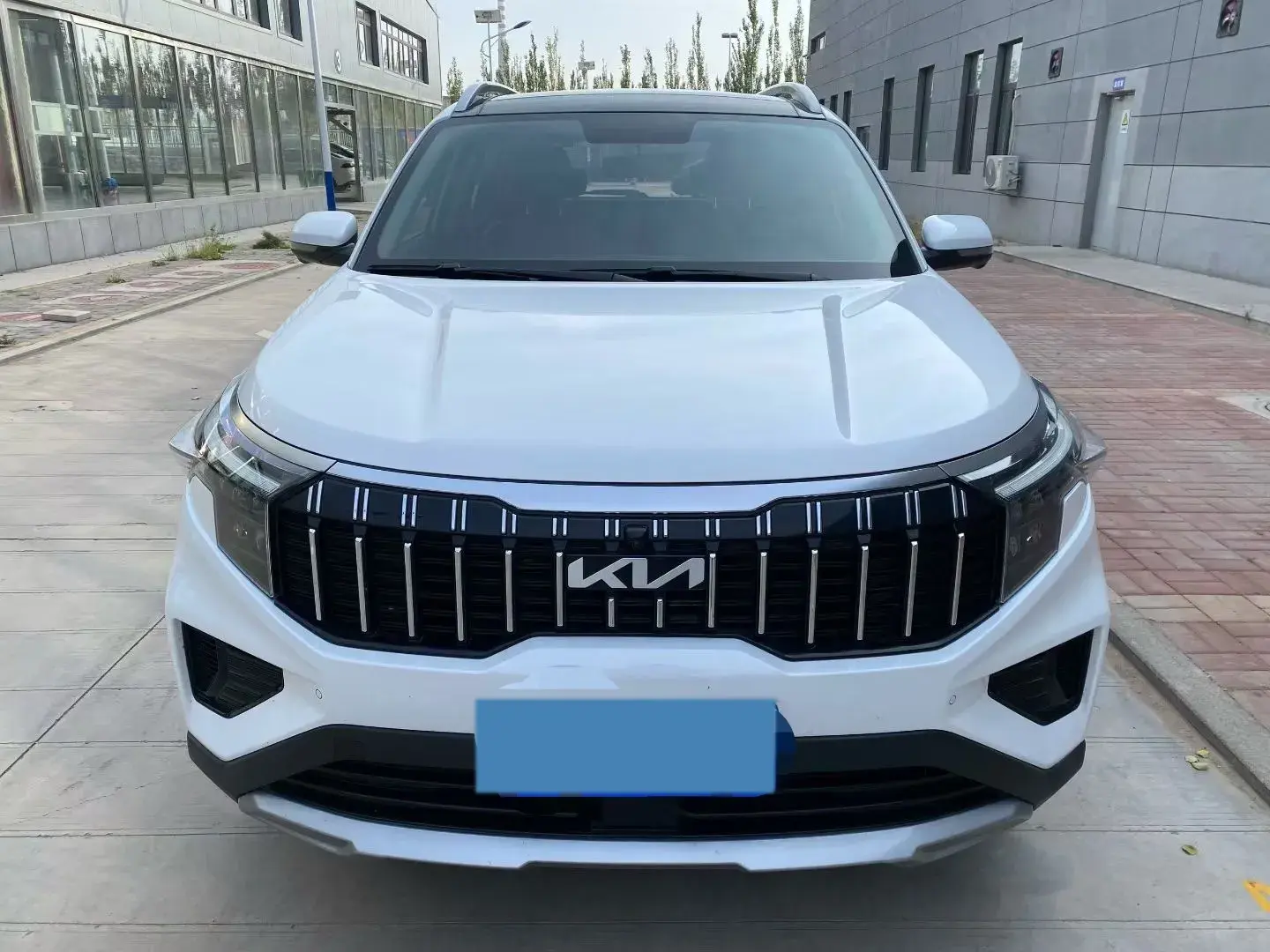 2021 KIA SPORTAGE thumbnail 2