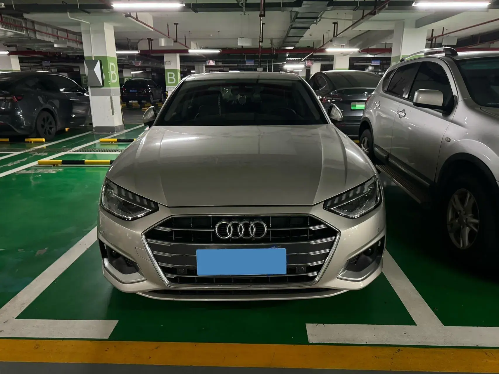 2020 AUDI A4L thumbnail 2