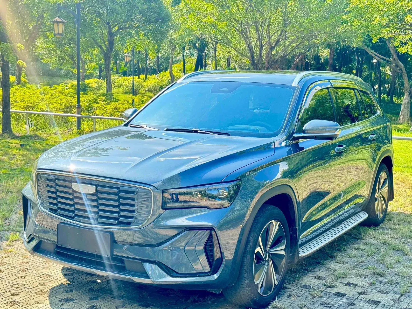 2022 GEELY MONJARO view 1