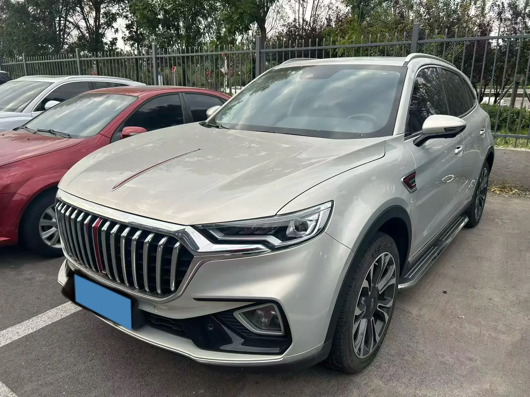 2019 HONGQI HS5 view 1