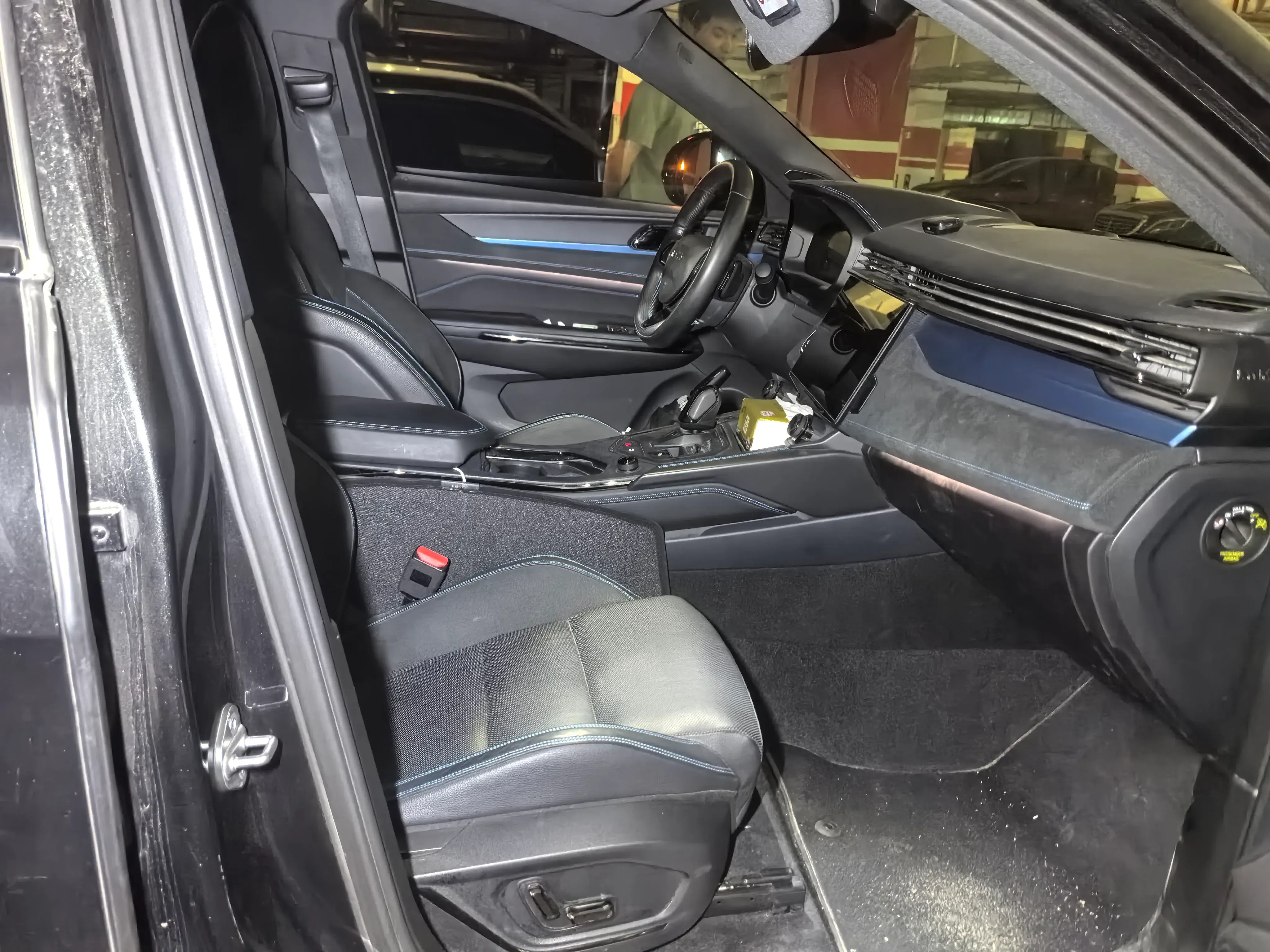 2021 LYNK&CO 05 thumbnail 3