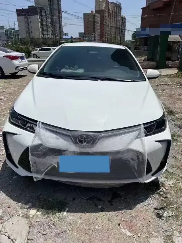 2019 TOYOTA COROLLA thumbnail 3