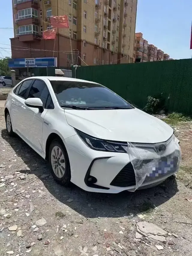 2019 TOYOTA COROLLA thumbnail 2