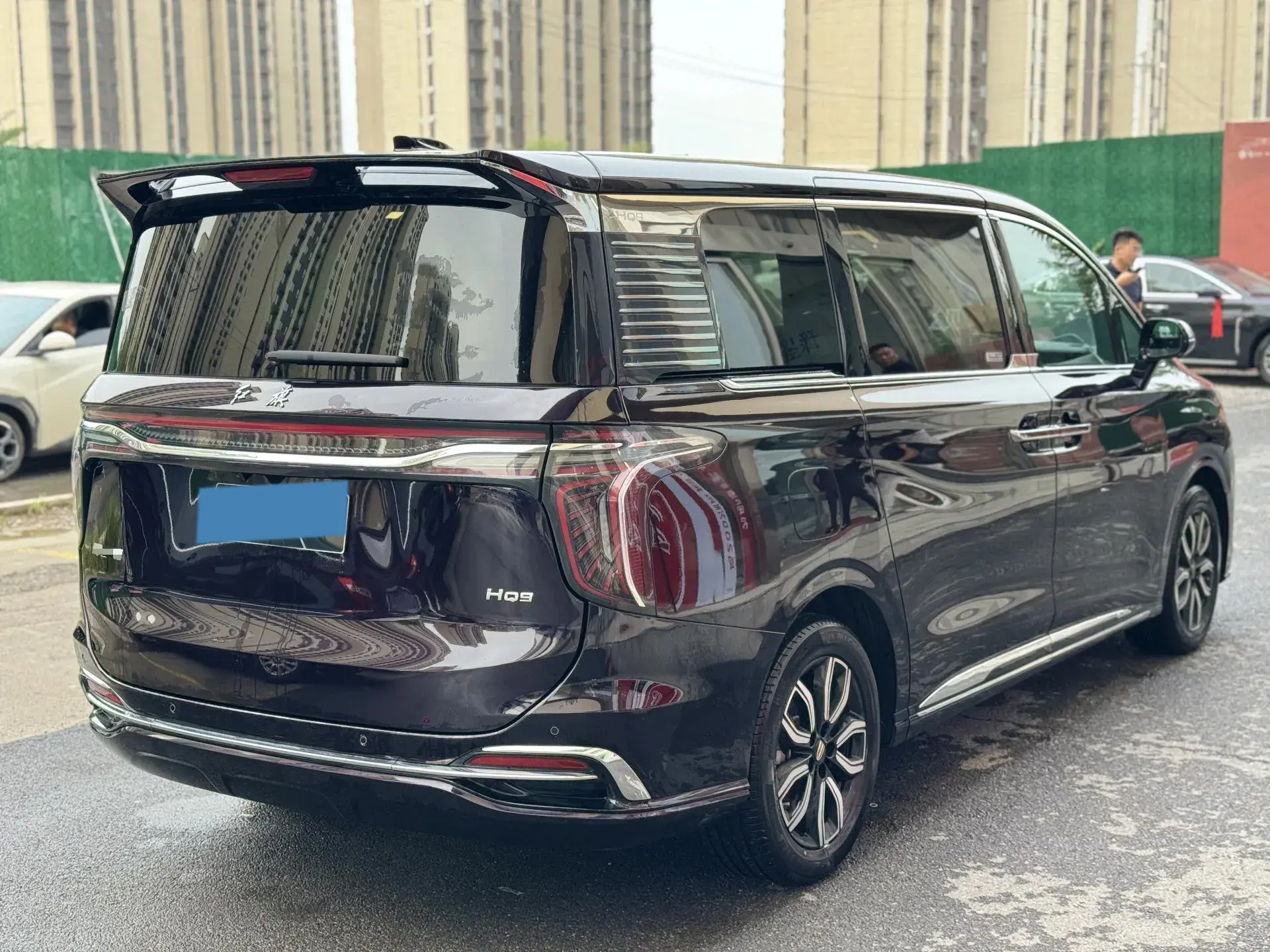 2023 HONGQI HQ9 thumbnail 2