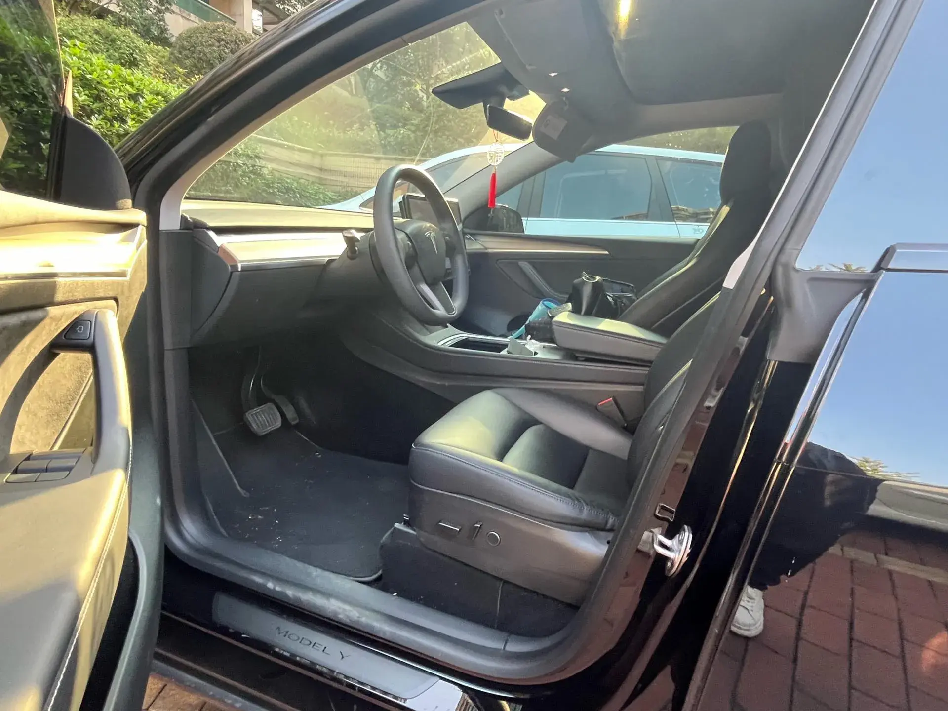 2021 TESLA MODEL thumbnail 2