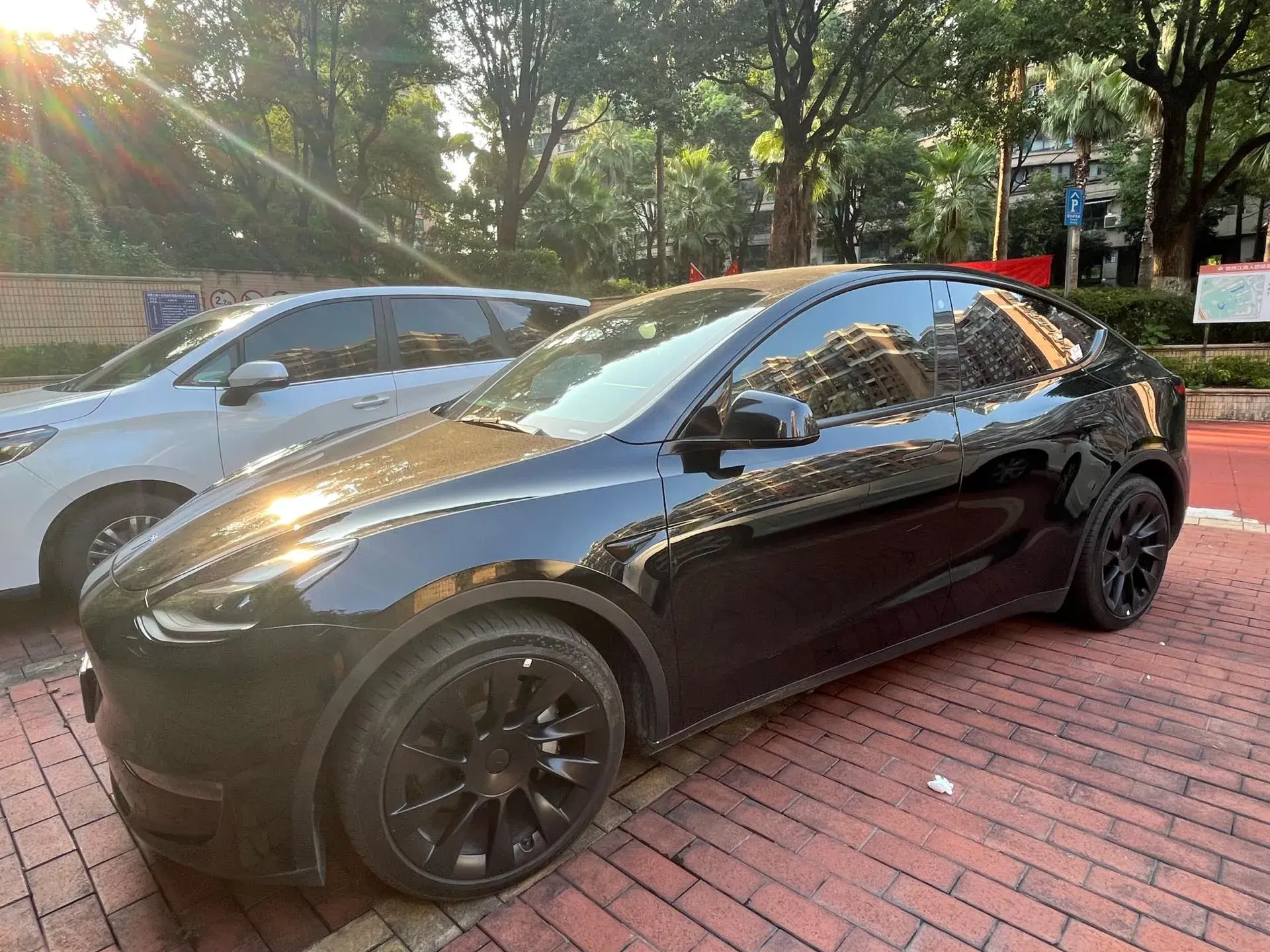 2021 TESLA MODEL view 1