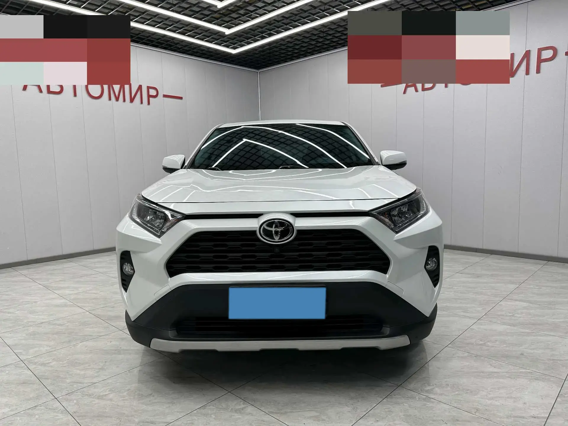 2021 TOYOTA RAV4 thumbnail 3