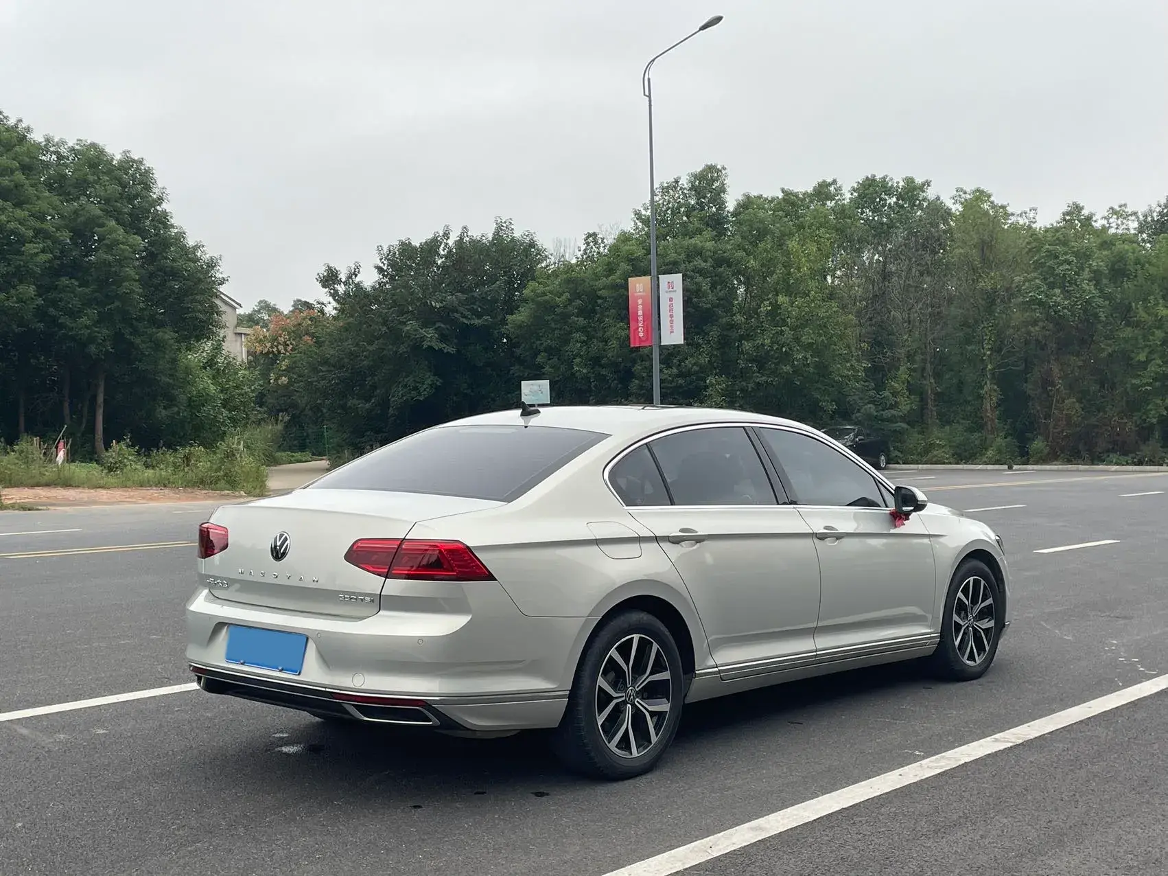 2020 VOLKSWAGEN MAGOTAN thumbnail 3