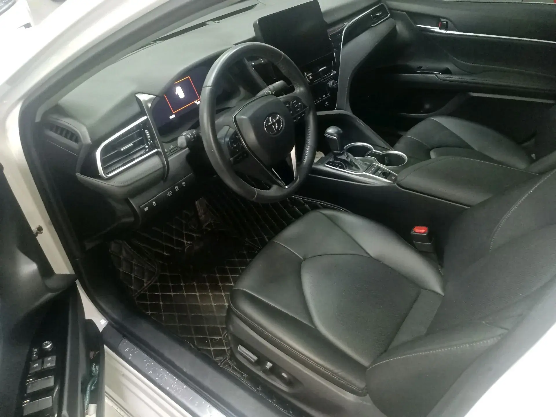 2021 TOYOTA CAMRY thumbnail 3