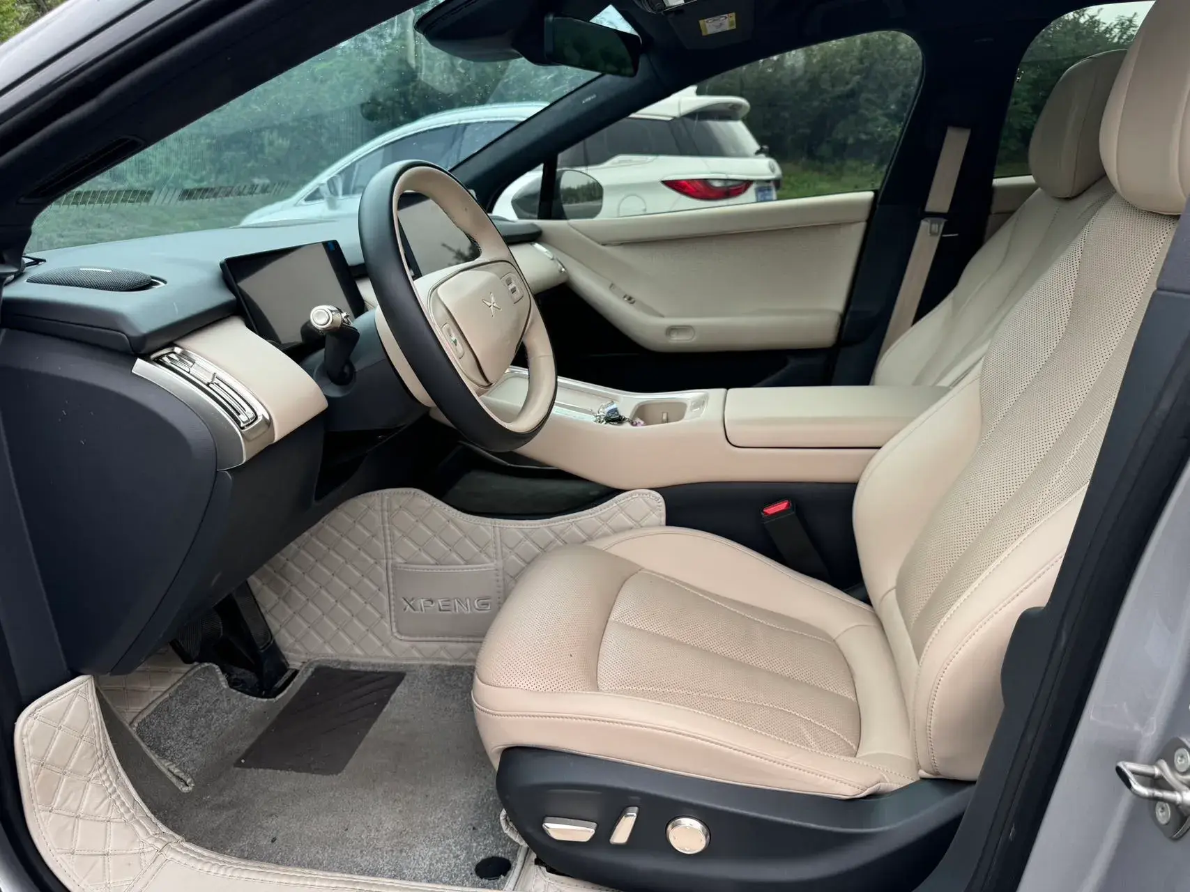 2024 XPENG P7+ thumbnail 4