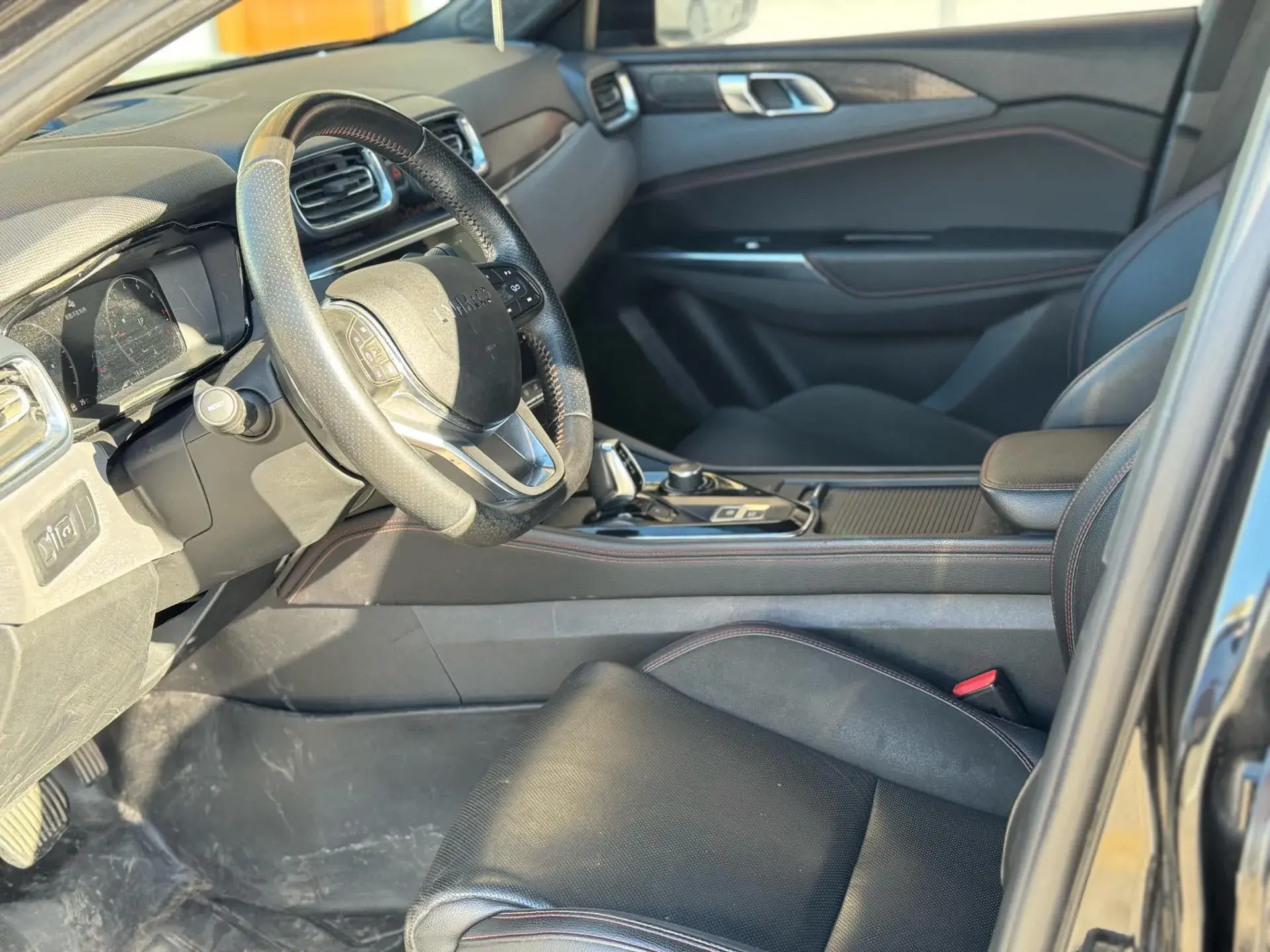 2019 LYNK&CO 03 thumbnail 4