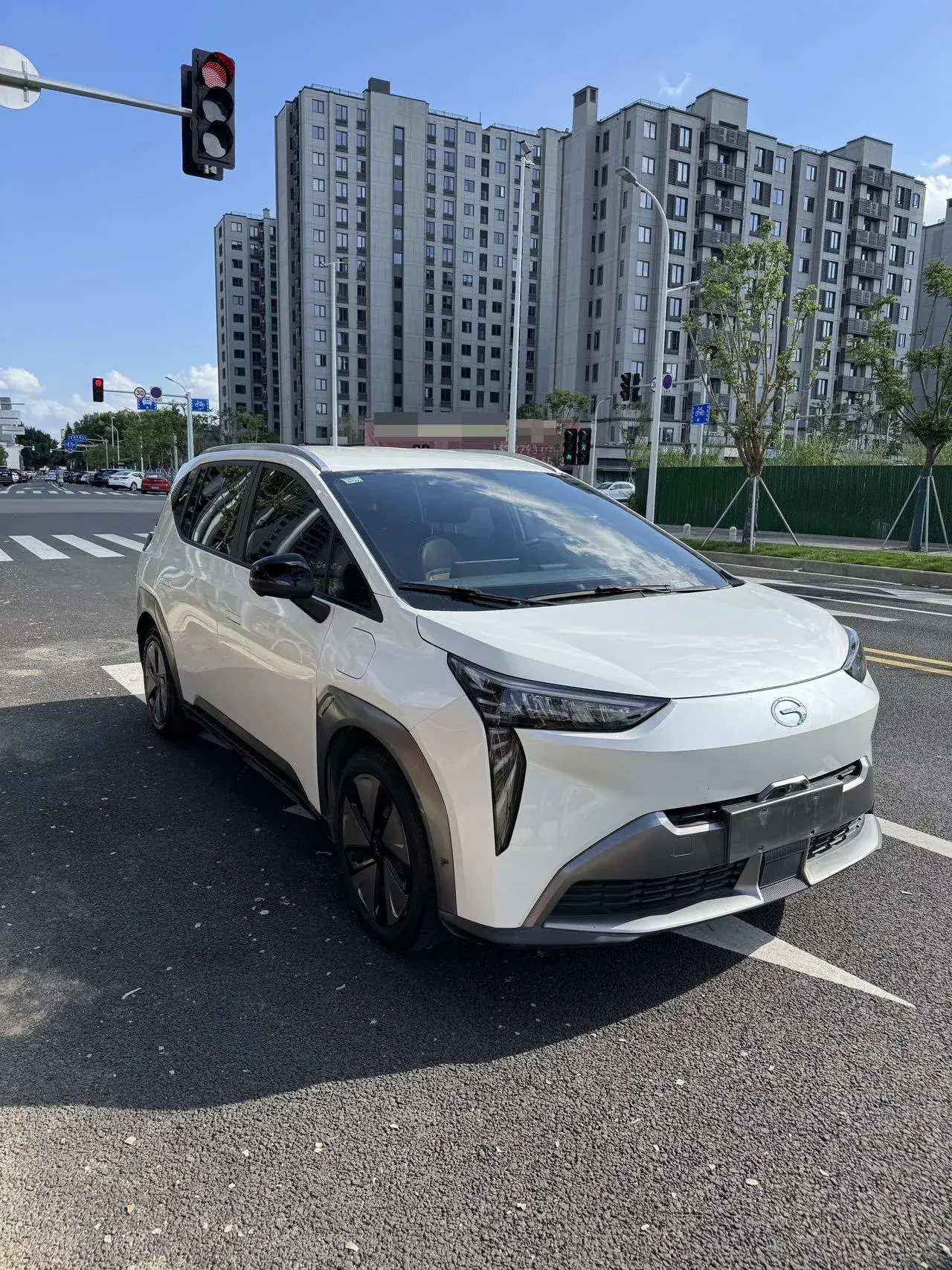 2022 AION Y thumbnail 3