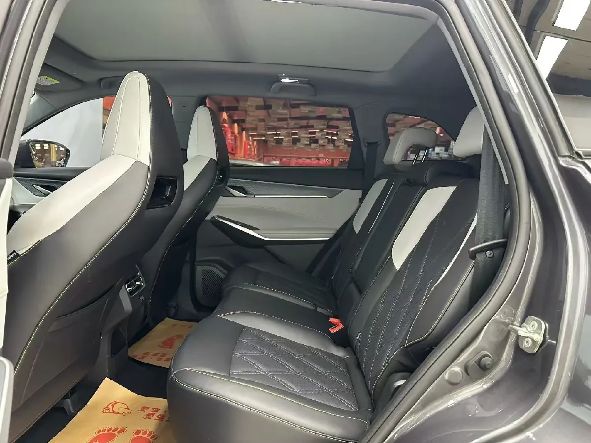 2023 ChangAn CS75 Plus iDD 1.5T 170HP L4 6TCT PHEV 28.39KWH,autocango,china used car exporter,china ev exporter,chinese used car exporter,chinese used ev exporter