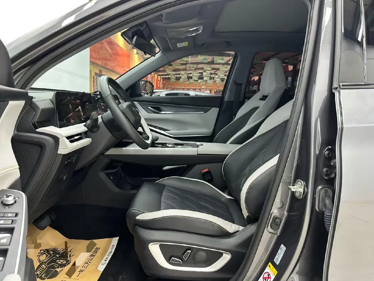 2023 ChangAn CS75 Plus iDD 1.5T 170HP L4 6TCT PHEV 28.39KWH,autocango,china used car exporter,china ev exporter,chinese used car exporter,chinese used ev exporter