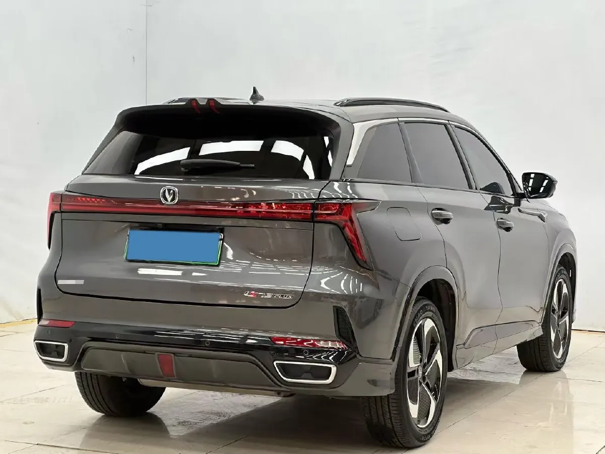 2023 ChangAn CS75 Plus iDD 1.5T 170HP L4 6TCT PHEV 28.39KWH,autocango,china used car exporter,china ev exporter,chinese used car exporter,chinese used ev exporter
