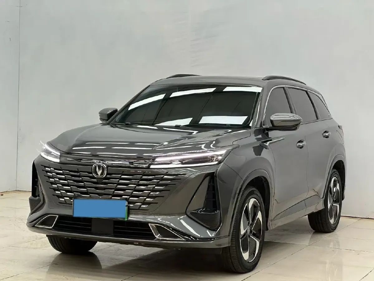 2023 ChangAn CS75 Plus iDD 1.5T 170HP L4 6TCT PHEV 28.39KWH,autocango,china used car exporter,china ev exporter,chinese used car exporter,chinese used ev exporter