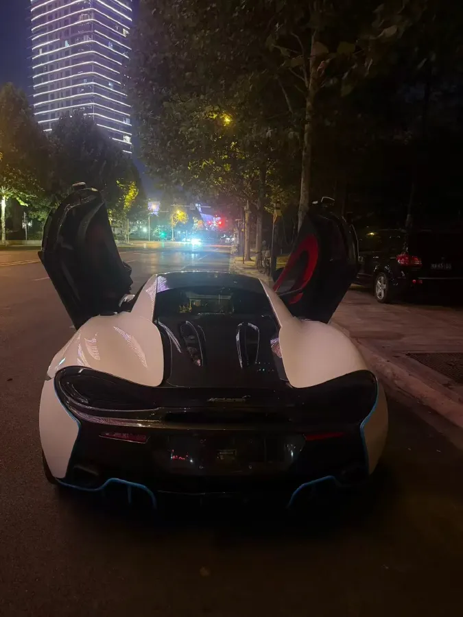 2015 McLaren 570 3.8T 570HP V8 7DCT,autocango,china used car exporter,china ev exporter,chinese used car exporter,chinese used ev exporter