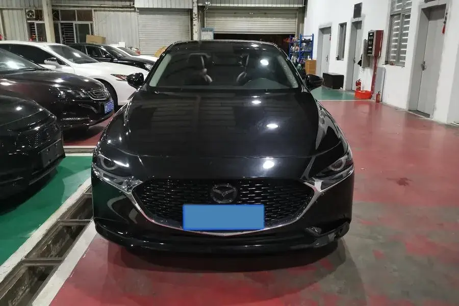 2023 MAZDA 3 thumbnail 3