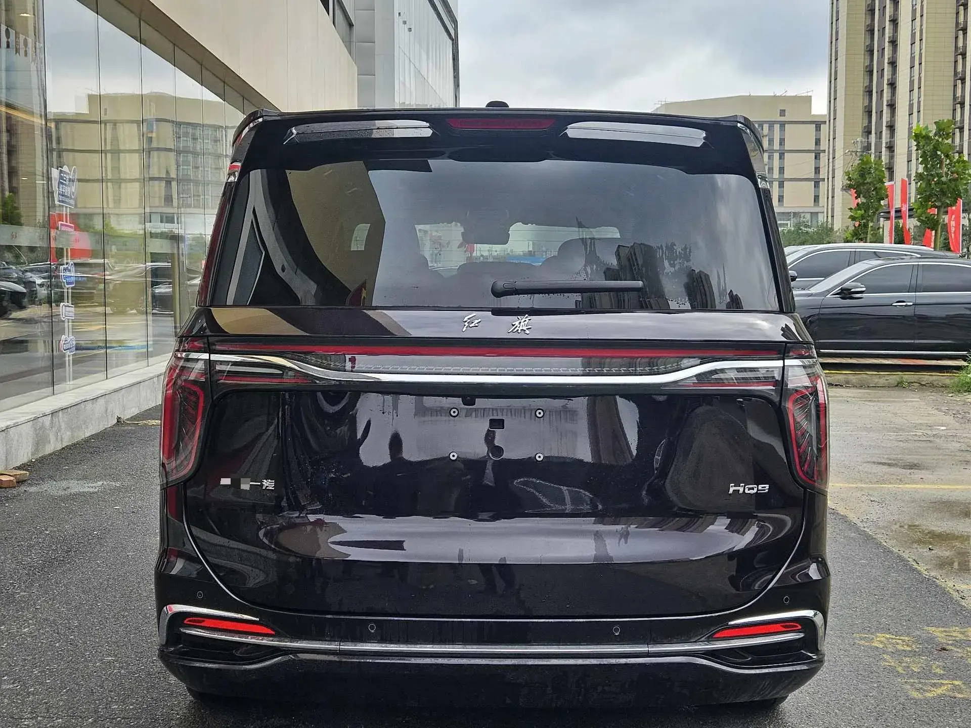 2023 HONGQI HQ9 thumbnail 4