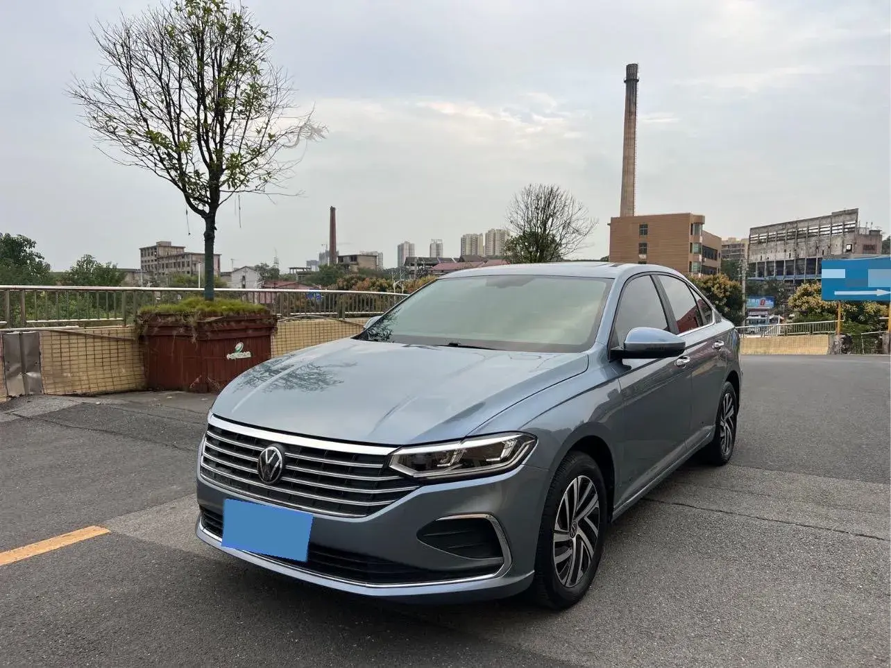 2023 VOLKSWAGEN LAVIDA view 1