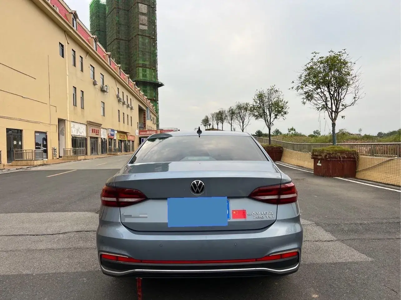 2023 VOLKSWAGEN LAVIDA thumbnail 3