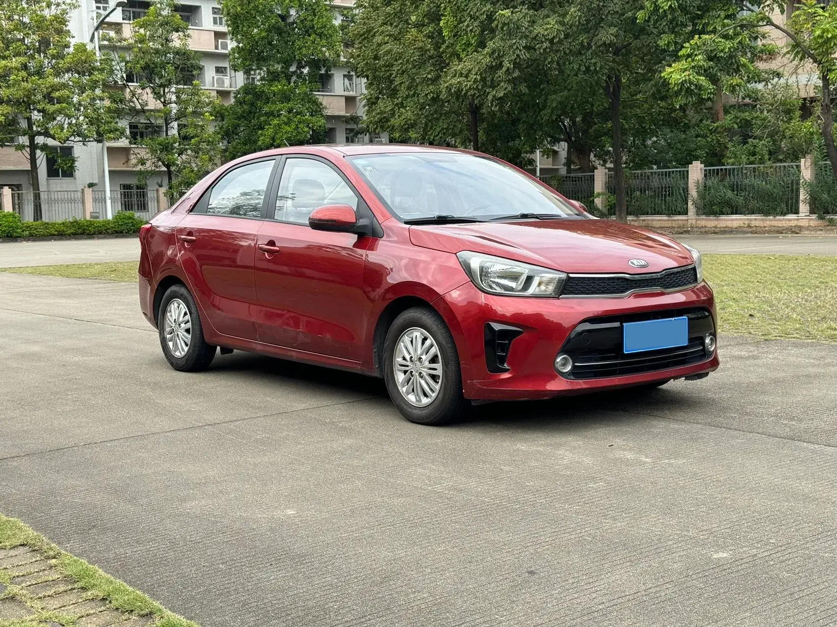 2017 KIA PEGAS thumbnail 3