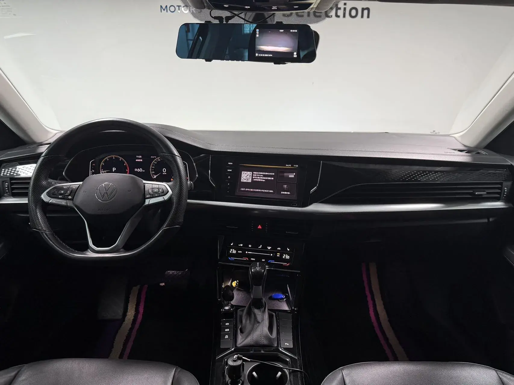 2022 VOLKSWAGEN PASSAT thumbnail 4