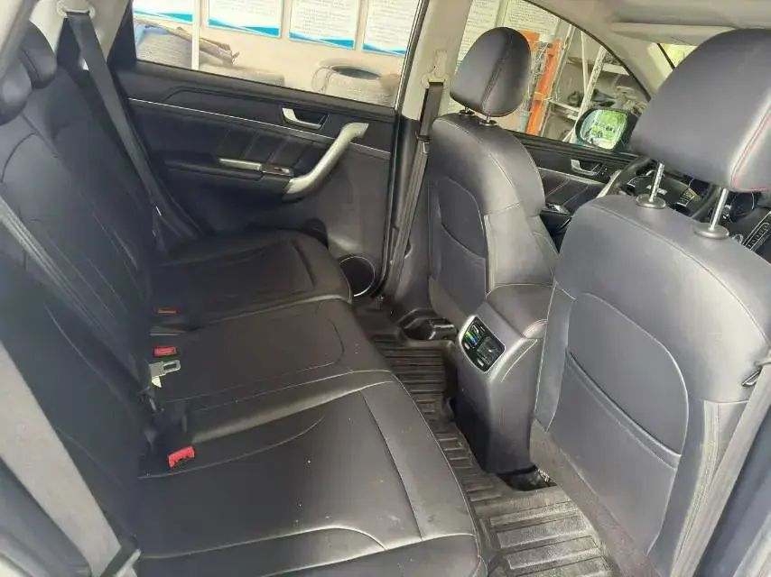 2017 HAVAL M6 thumbnail 4