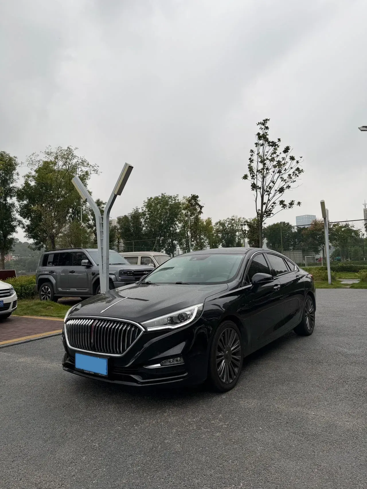 2020 HONGQI H5 view 1