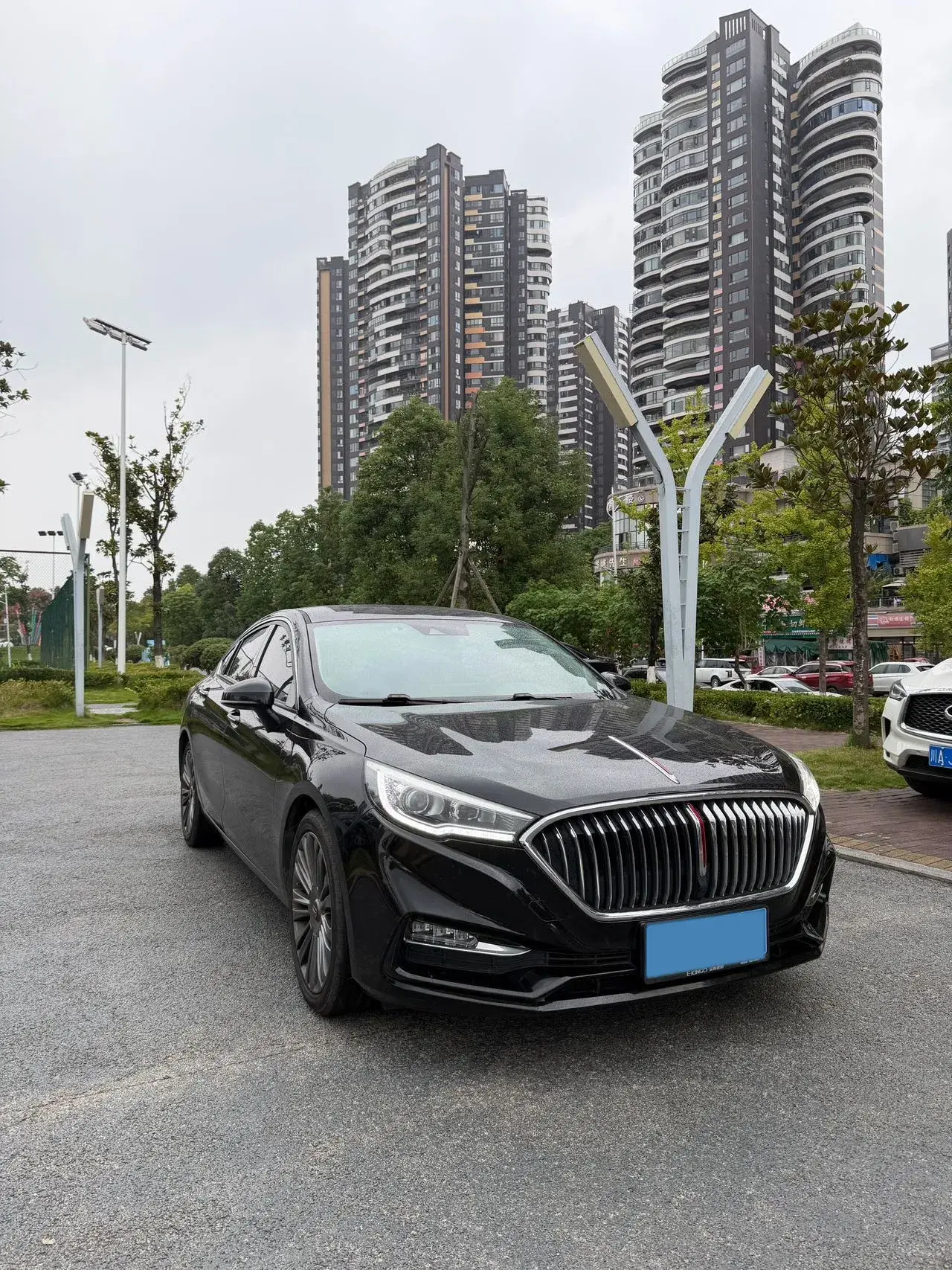 2020 HONGQI H5 thumbnail 3