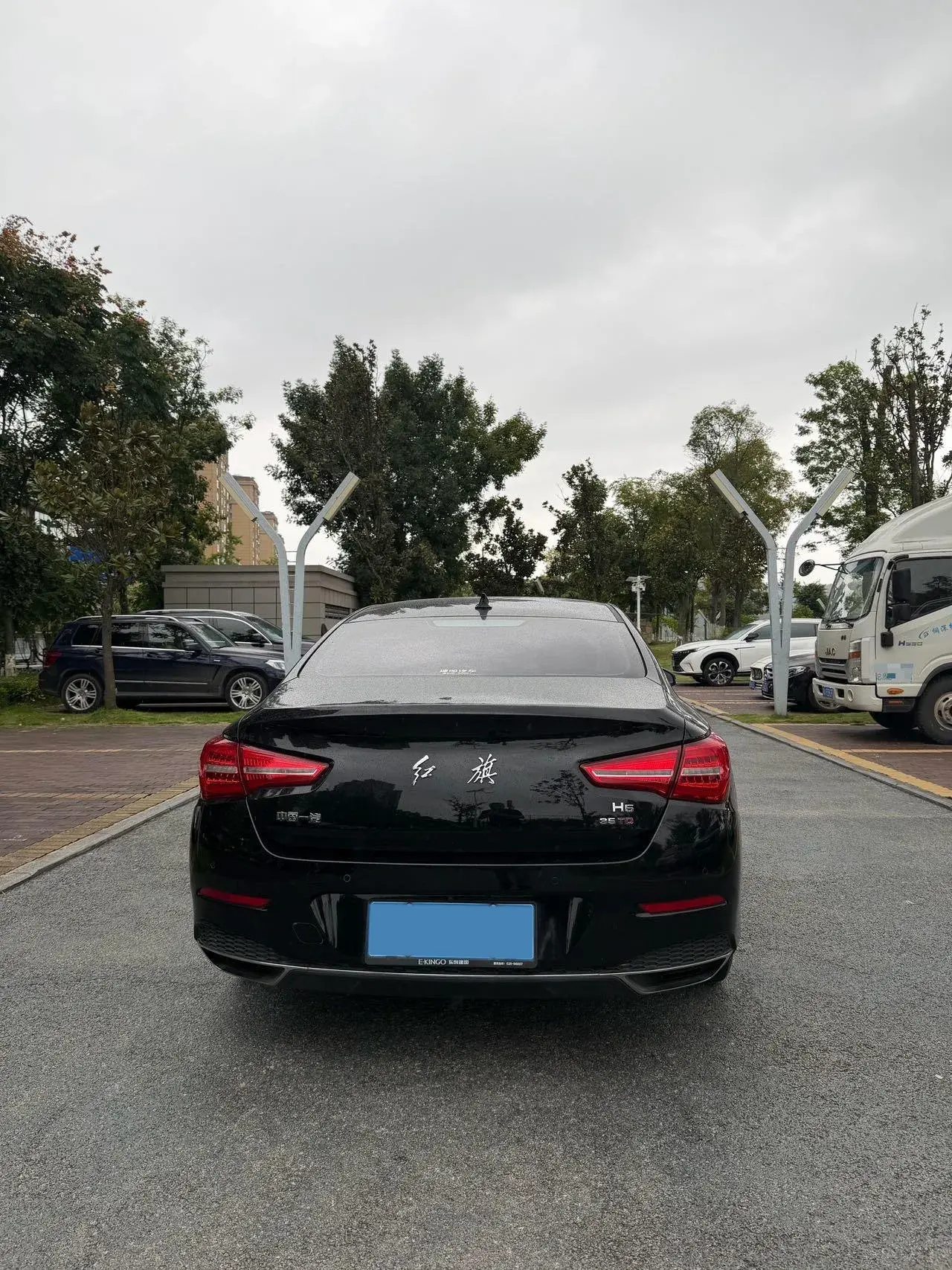 2020 HONGQI H5 thumbnail 4