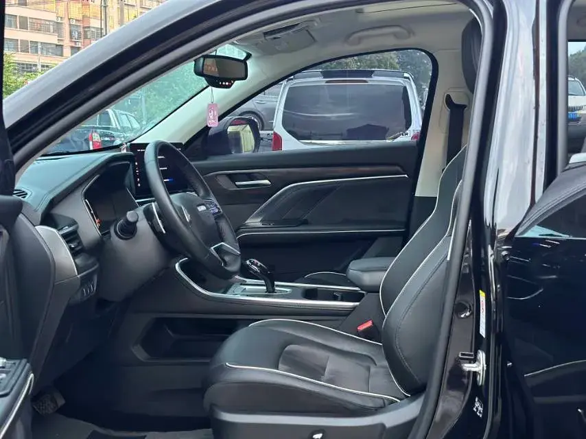 2021 HAVAL H6 thumbnail 3