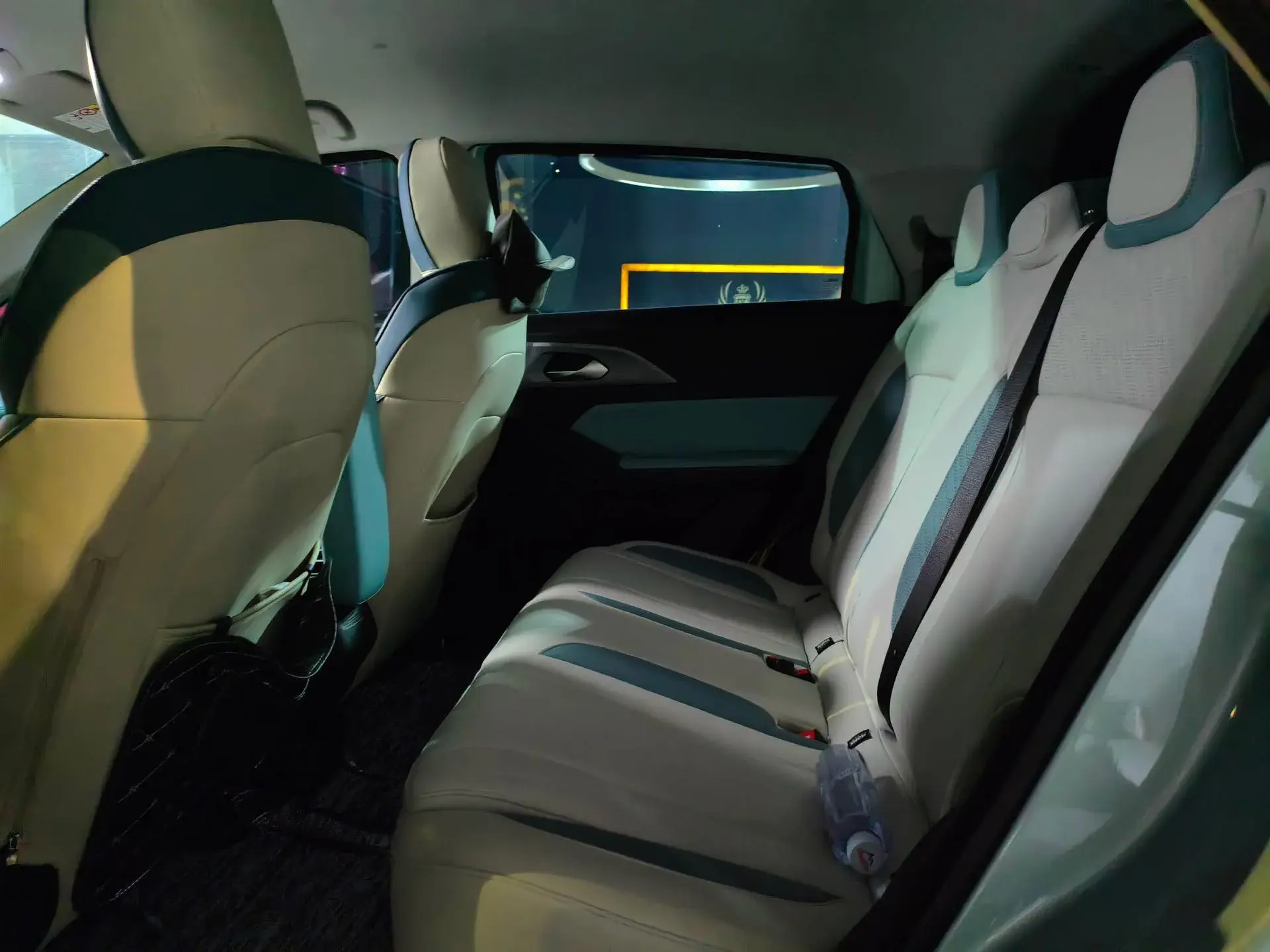 2023 GEOMETRY E thumbnail 2