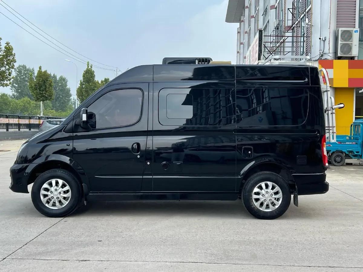 2021 MAXUS V80 RV 2.0T 139HP L4 6AMT,autocango,china used car exporter,china ev exporter,chinese used car exporter,chinese used ev exporter