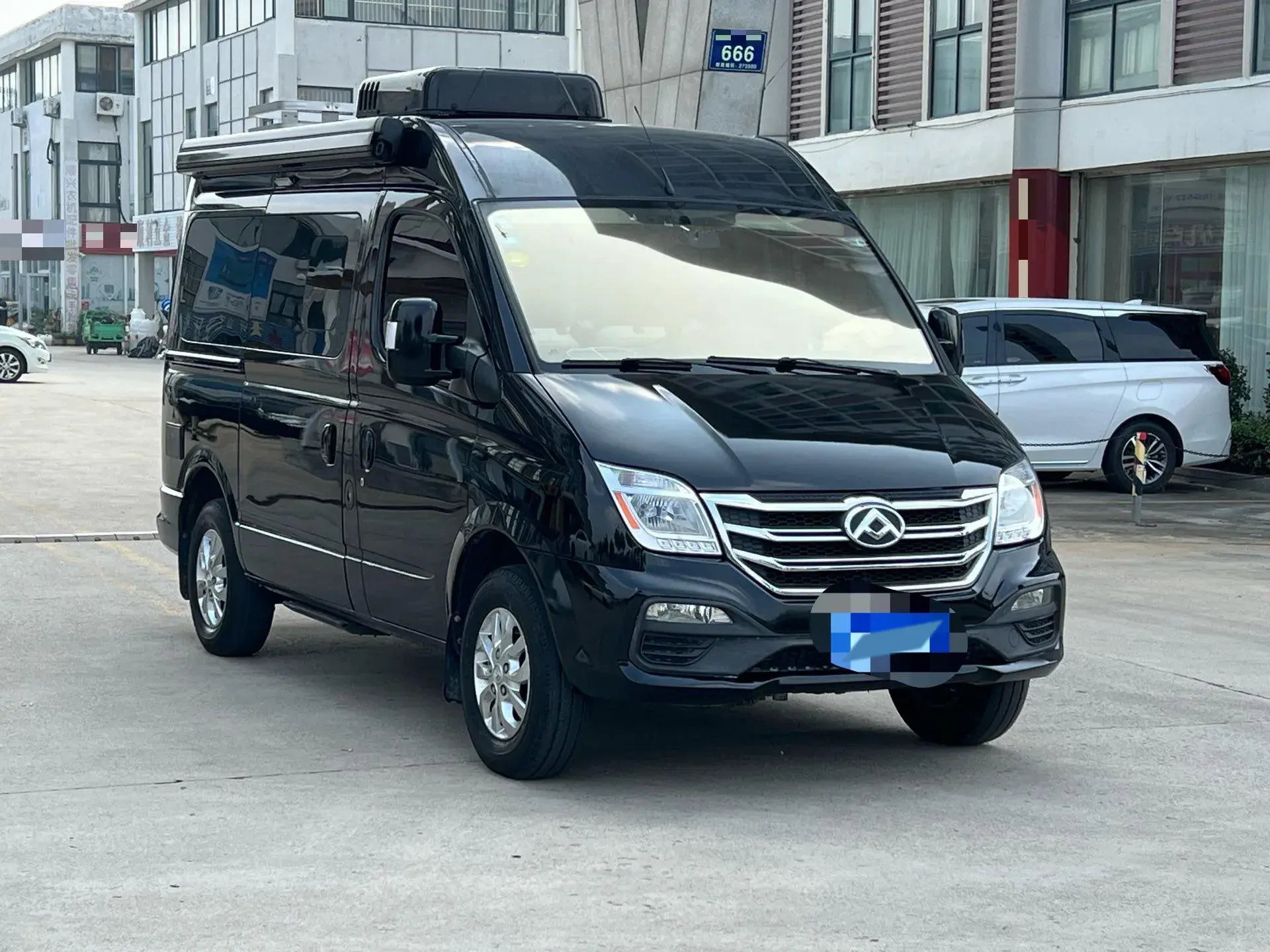 2021 MAXUS V80 thumbnail 3