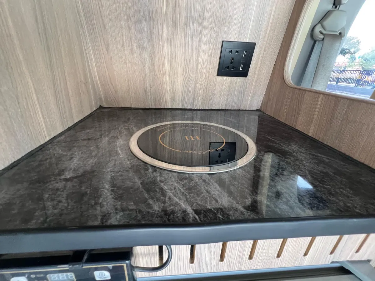 2021 MAXUS V80 RV 2.0T 139HP L4 6AMT,autocango,china used car exporter,china ev exporter,chinese used car exporter,chinese used ev exporter