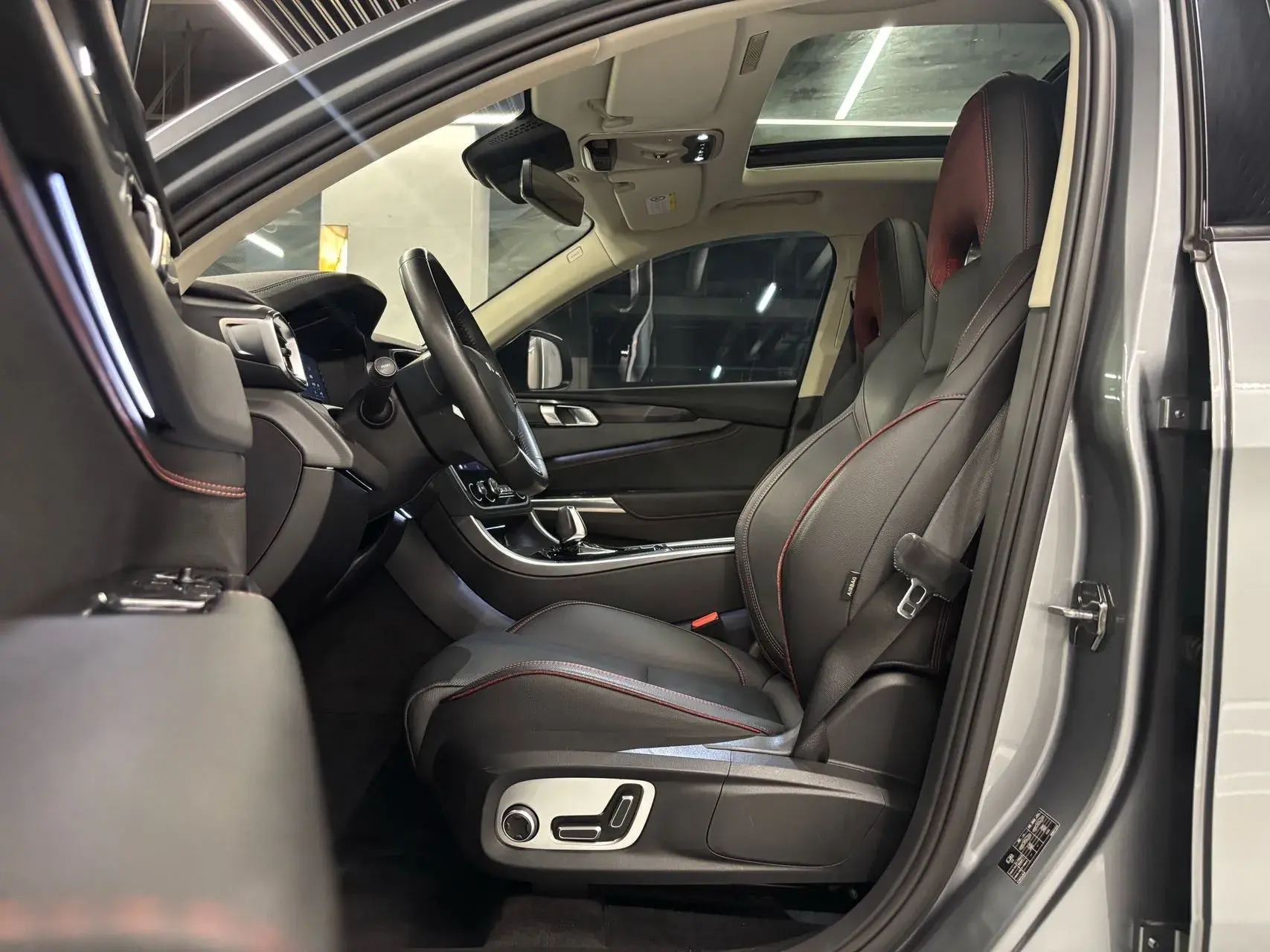 2019 LYNK&CO 01 thumbnail 4