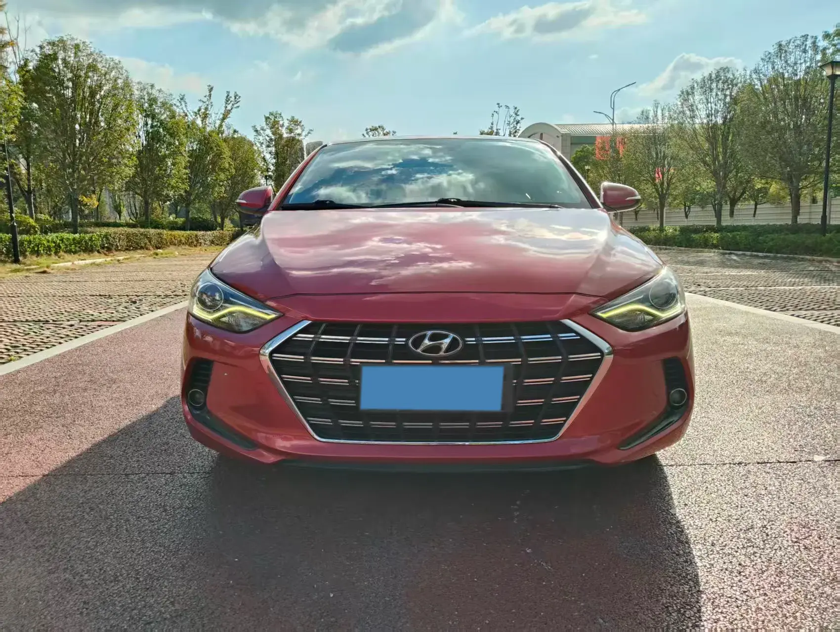 2019 HYUNDAI ELANTRA thumbnail 2