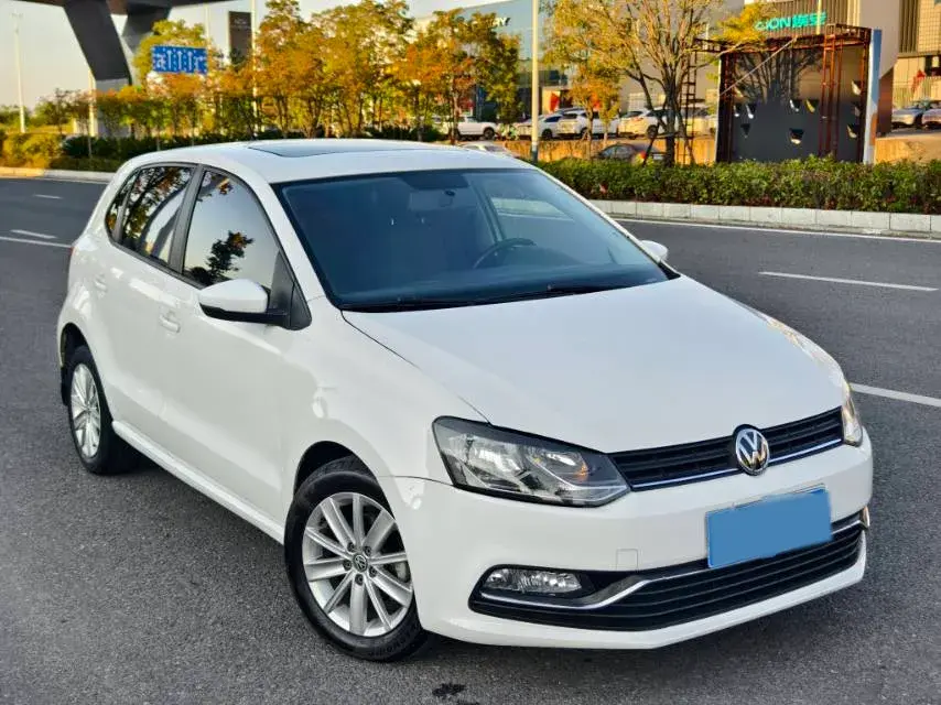 2018 VOLKSWAGEN POLO thumbnail 3