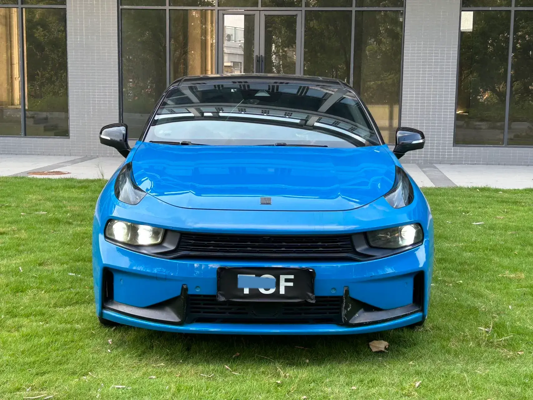 2019 LYNK&CO 03 thumbnail 2