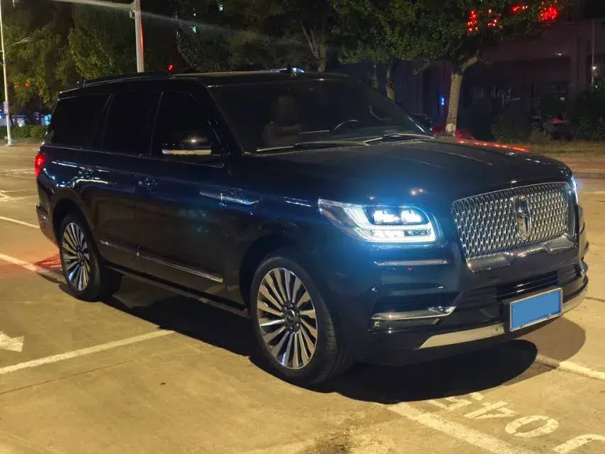 2020 LINCOLN NAVIGATOR thumbnail 2