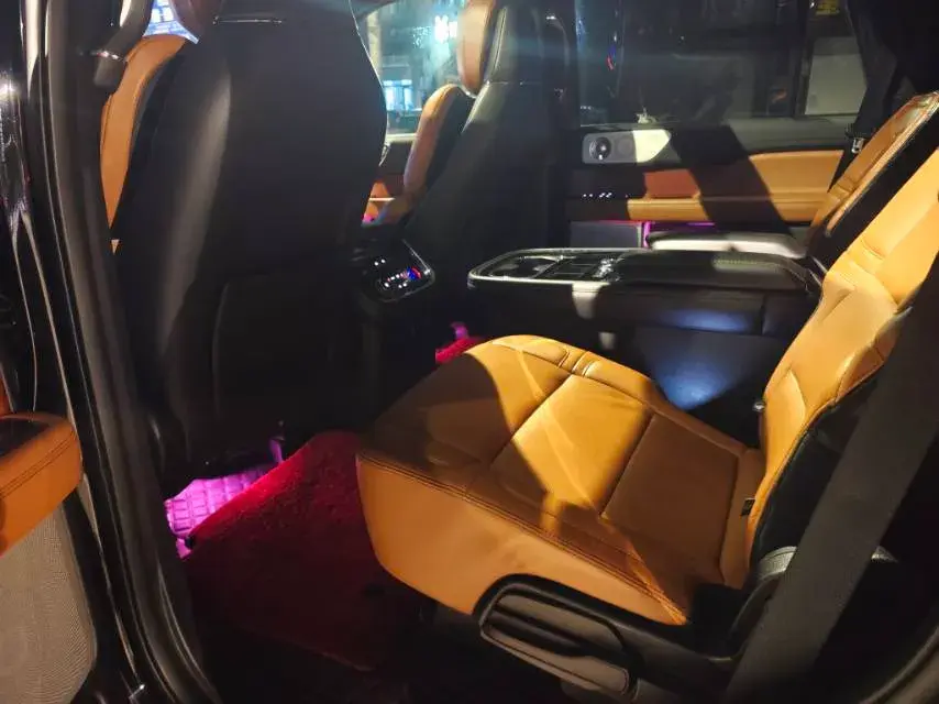 2020 LINCOLN NAVIGATOR thumbnail 4