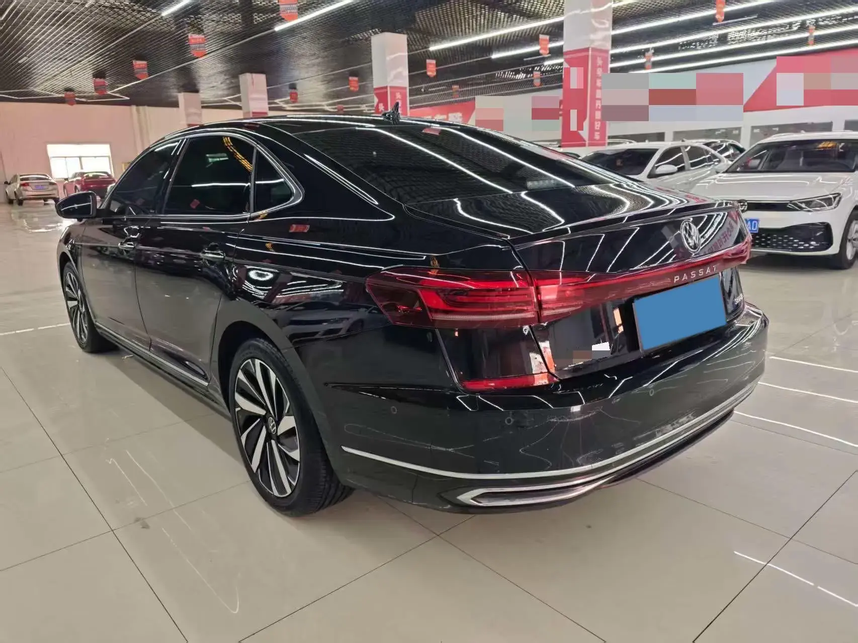 2023 VOLKSWAGEN PASSAT thumbnail 4