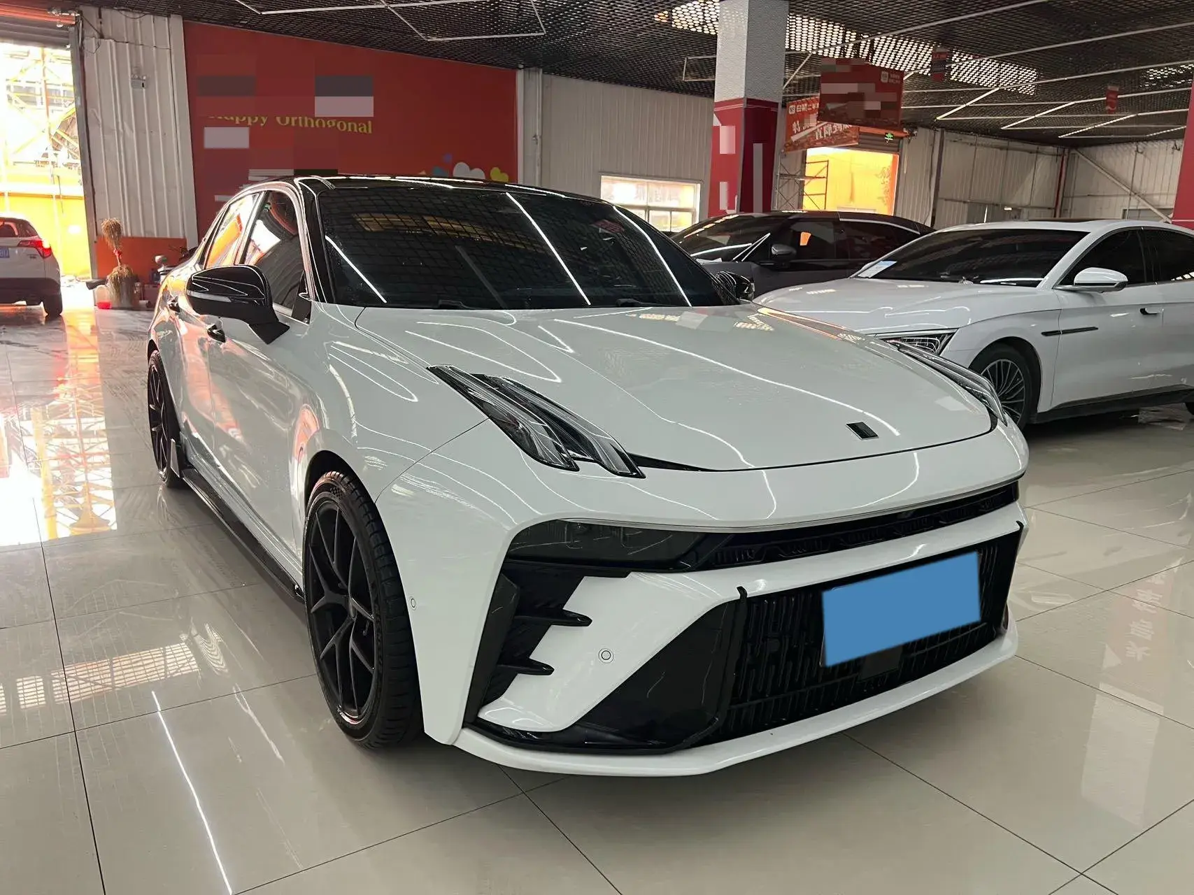 2023 LYNK&CO 03 thumbnail 3