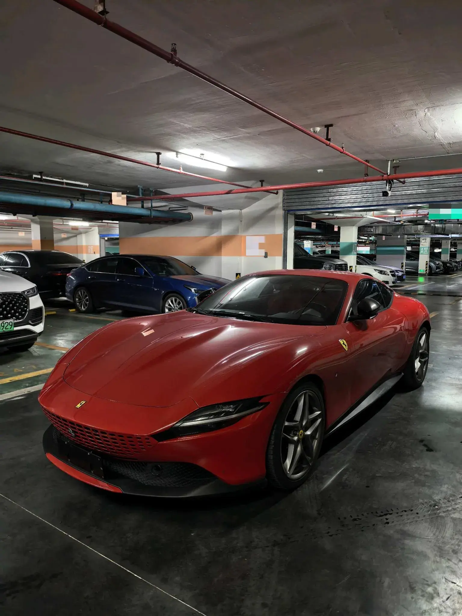 2020 FERRARI ROMA view 1