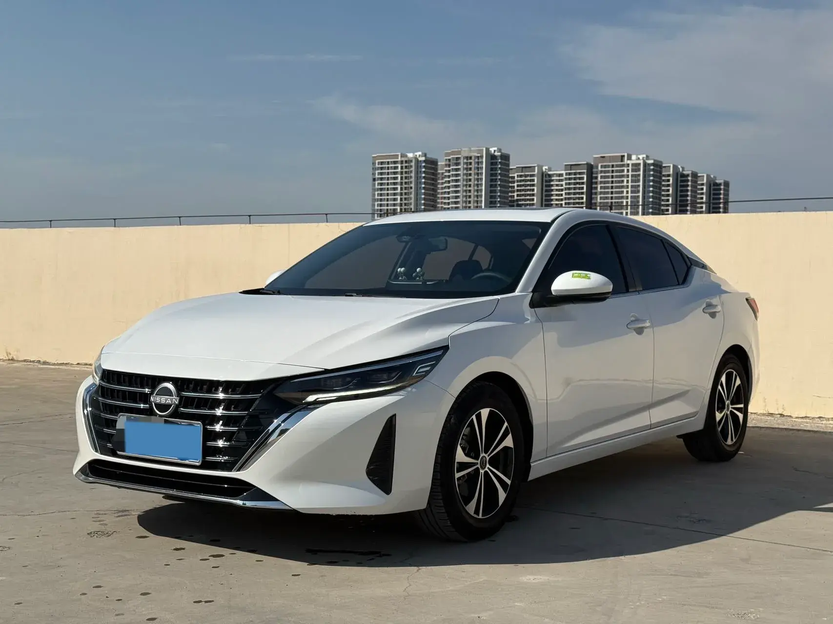 2023 NISSAN SYLPHY view 1