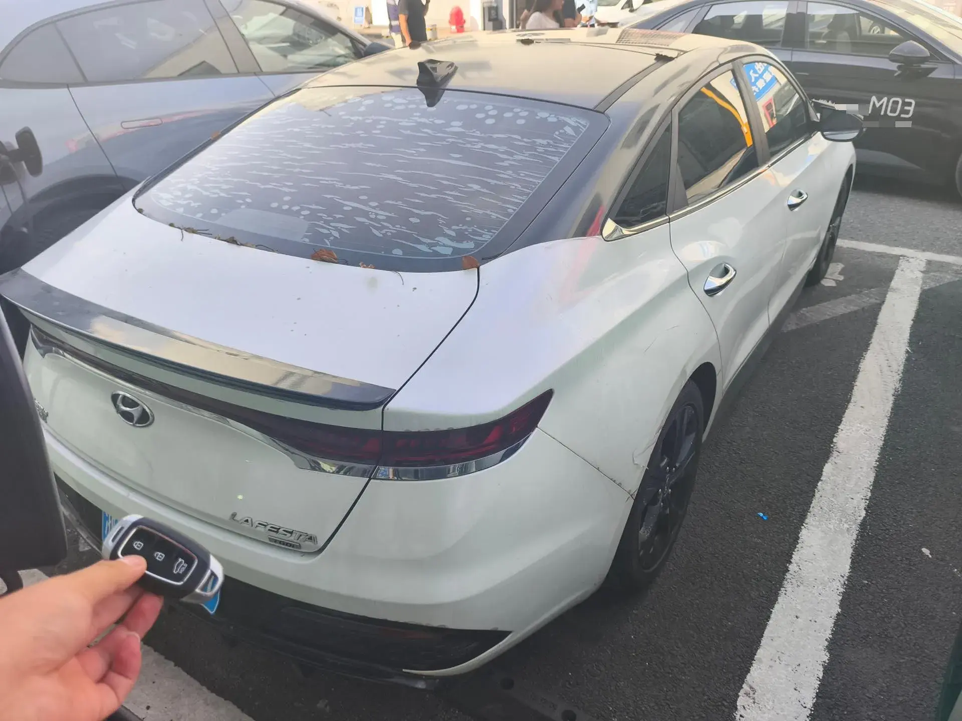 2019 HYUNDAI LA thumbnail 4