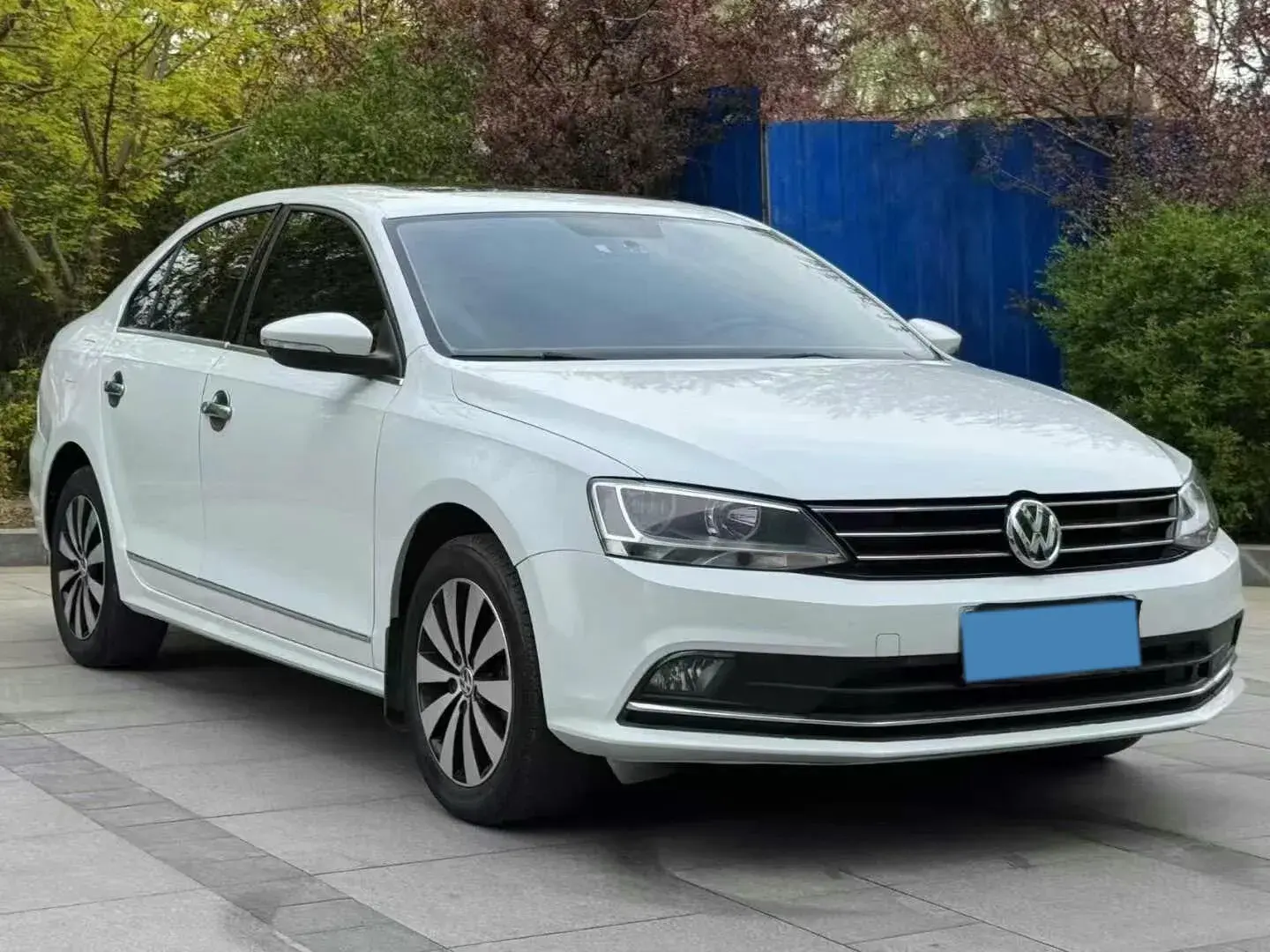 2018 VOLKSWAGEN SAGITAR thumbnail 2